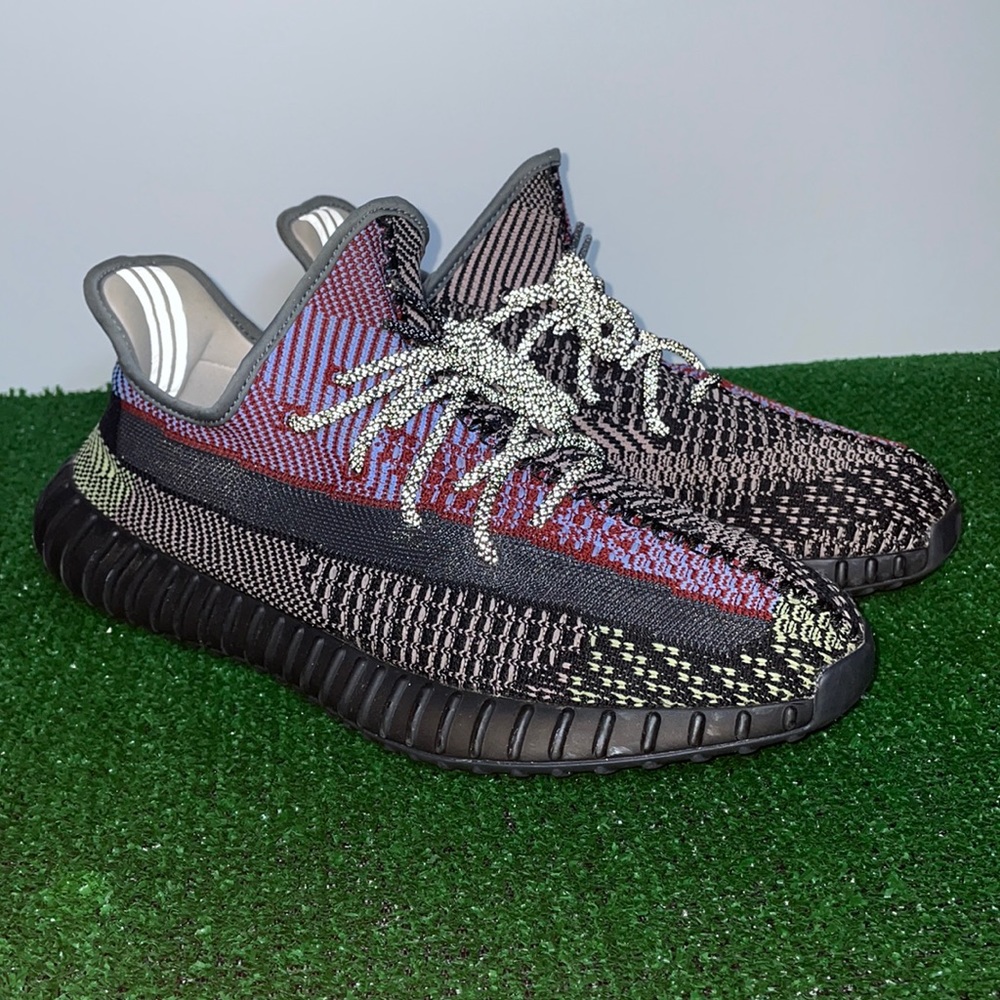 Adidas Yeezy 350 v2 yecheil